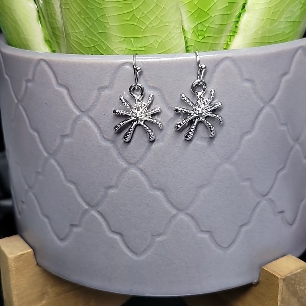 Metal Spider Halloween Holiday Earrings